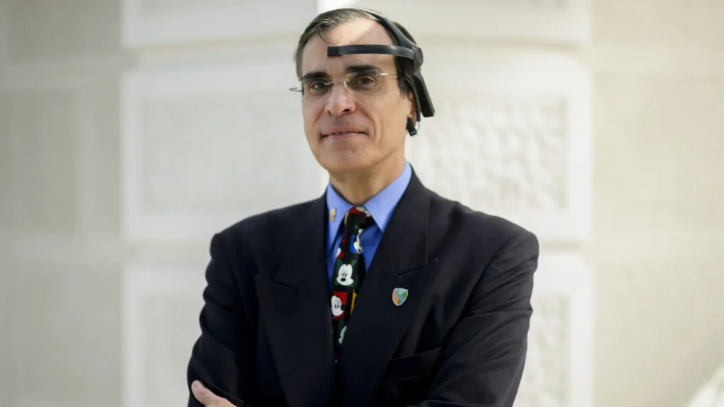 Futurist José Luis Cordeiro Claims End of Aging is 'Closer Than We Believe'/Maker Faire Galicia/Web