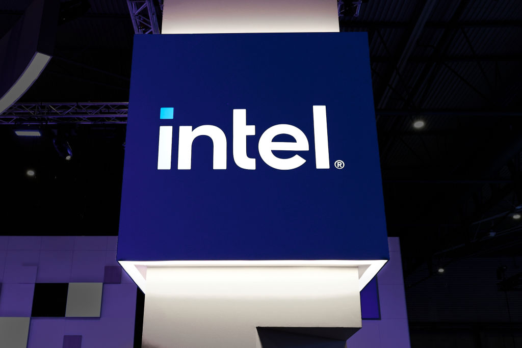 Intel is building a handheld gaming platform that includes dedicated chips