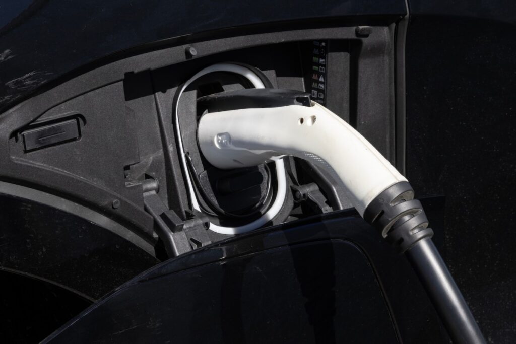 Following the lead of the US, the global EV market will become K-shaped