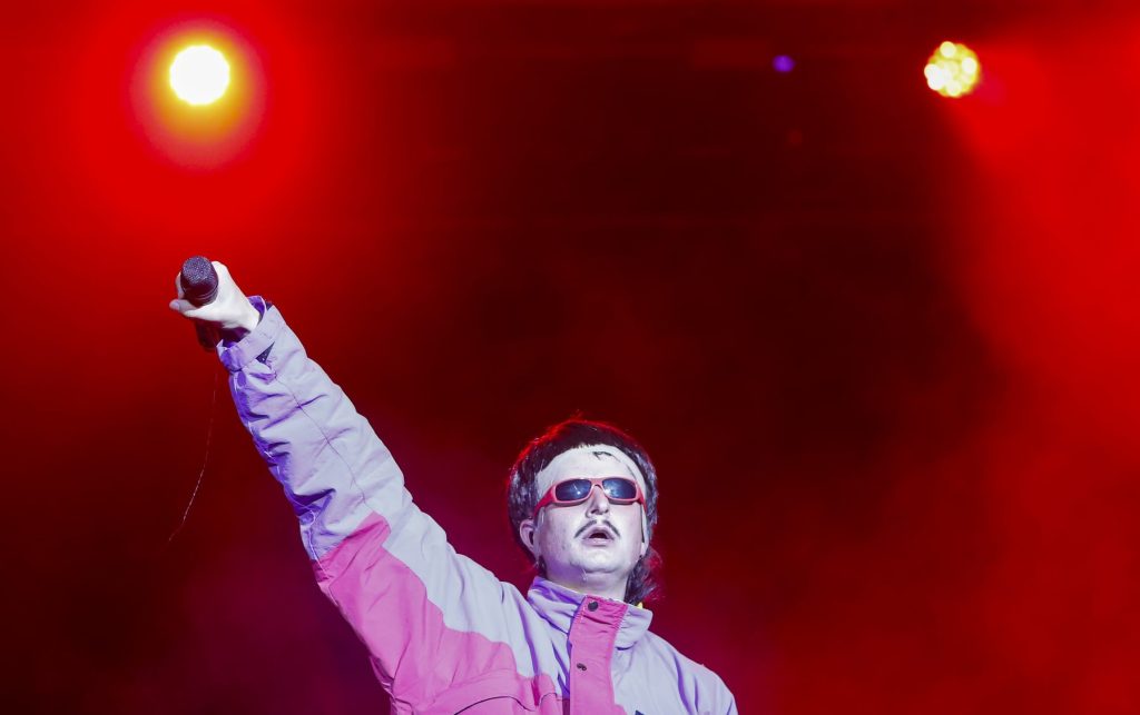 Post Malone dedicates Toronto concert to Oliver Tree