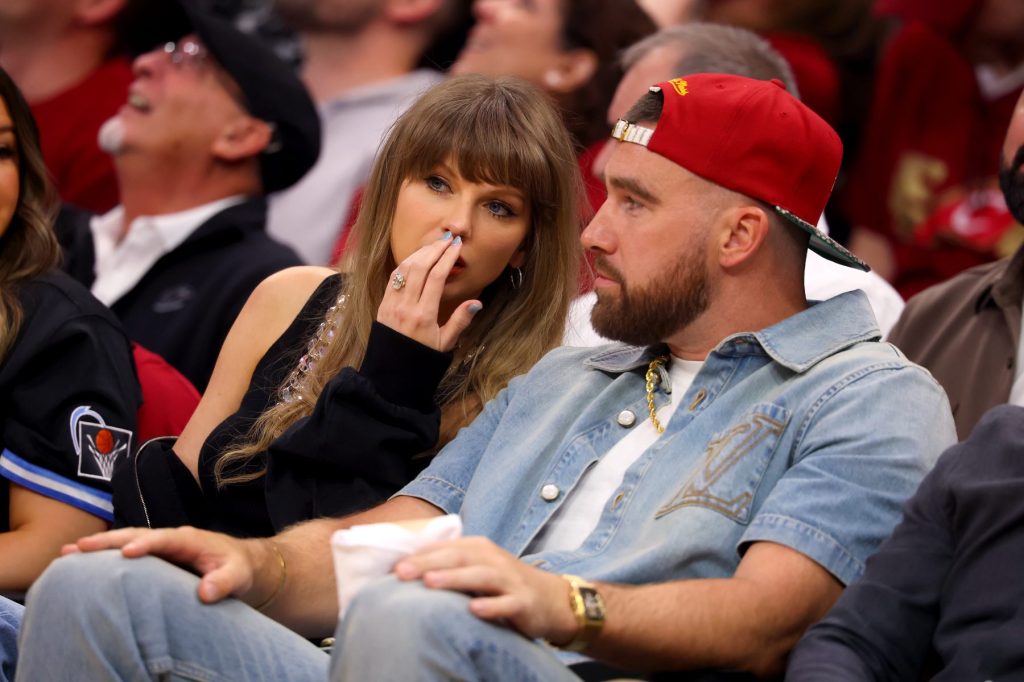 Travis Kelce joins Taylor Swift’s Knicks hype by liking Instagram post