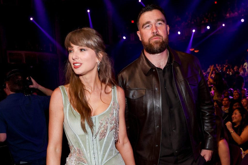 Taylor Swift supports Travis Kelce at TEU 2026