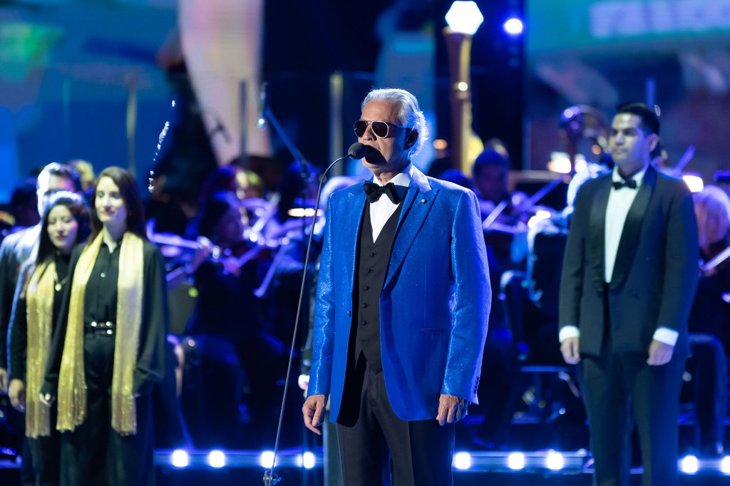Andrea Bocelli and others kick off the FIFA World Cup with a countdown concert