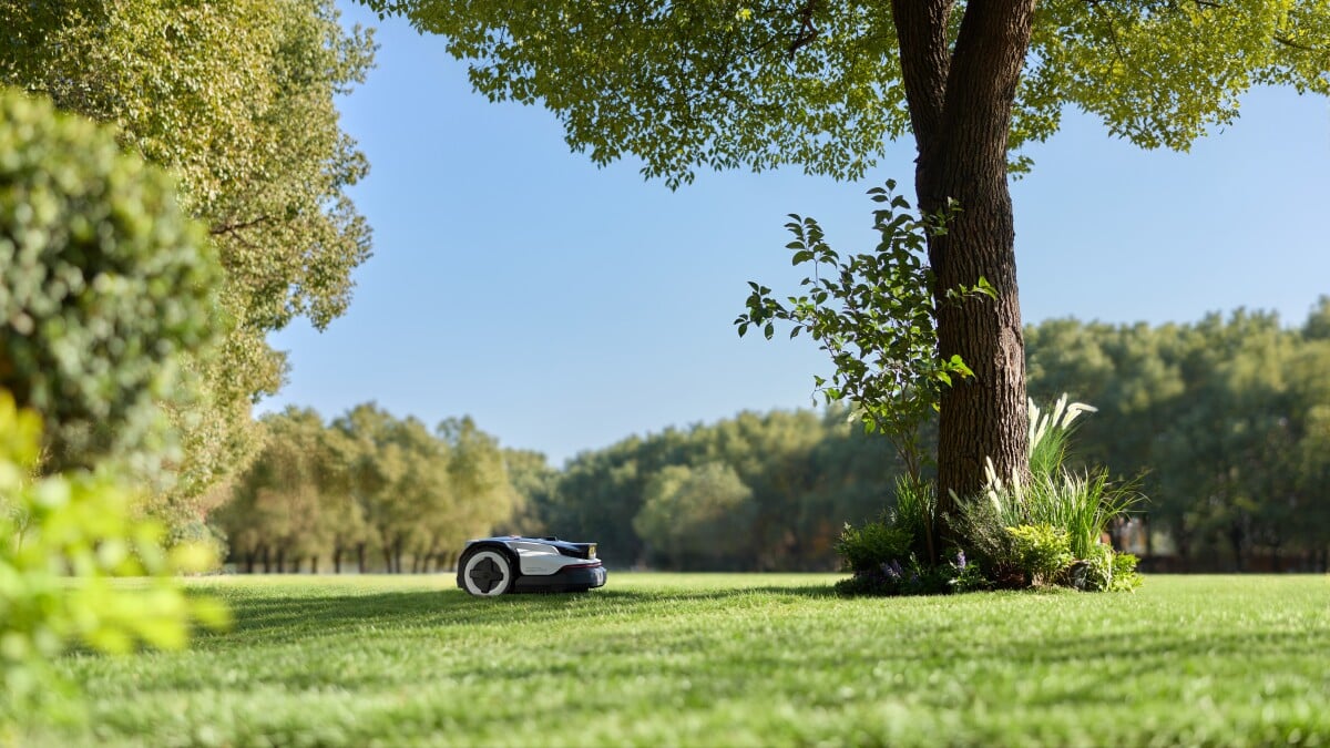 Roborock RockNeo Q110H robotic lawn mower is now available in the US. Get it while it’s 10% off.