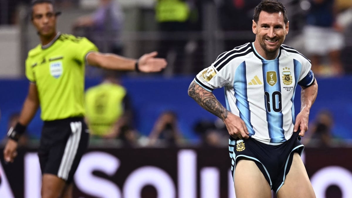Messi makes World Cup history. the internet responds