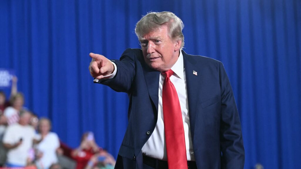 Trump oil and gas stocks gained up to $15.5 million, Democrats say