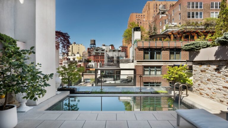 Manhattan rental market is booming, with $100,000-a-month apartments