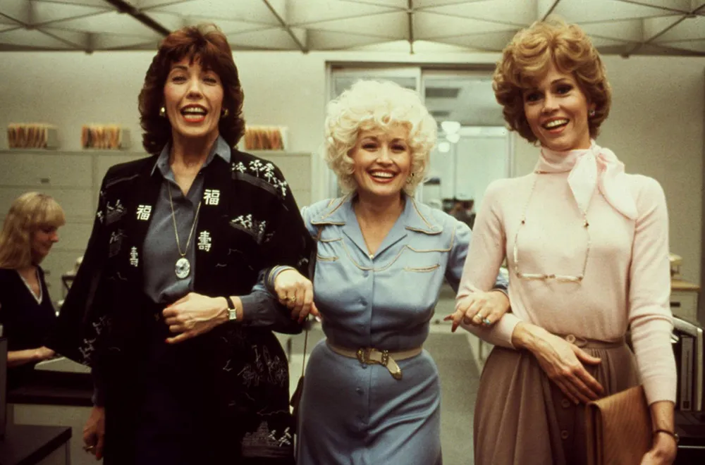 Dolly Parton Lit Up the Screen With Her Authentic Self: Critic Tribute