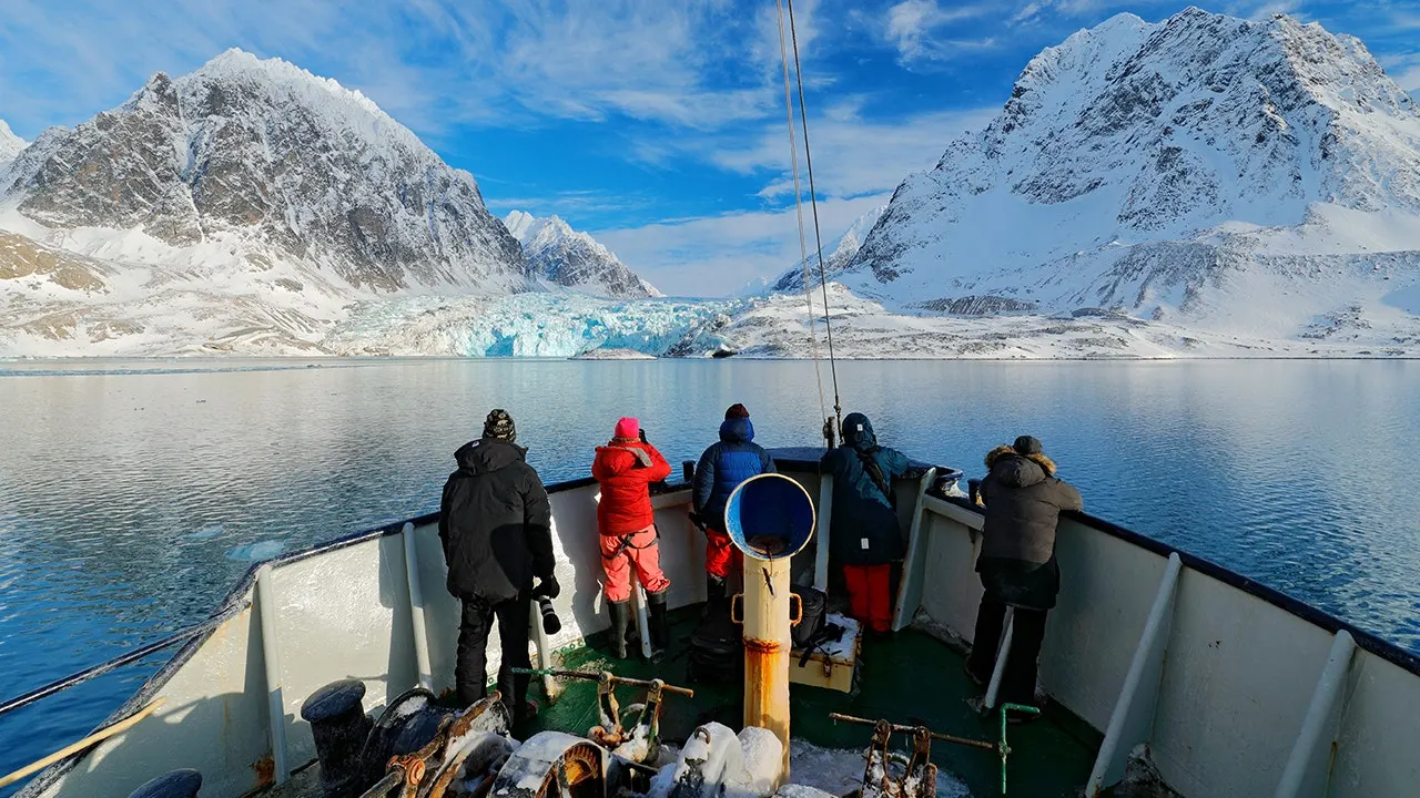 Norway boater’s brazen use of horn to wake sleeping polar bear leads to fine