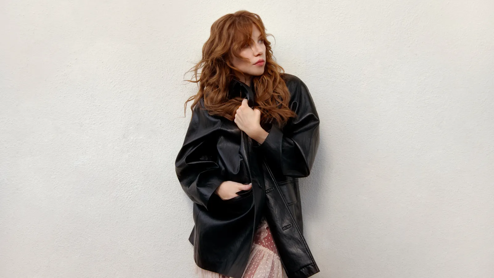 Carly Rae Jepsen Shares New Song ‘Don’t Leave Me on the Dance Floor’