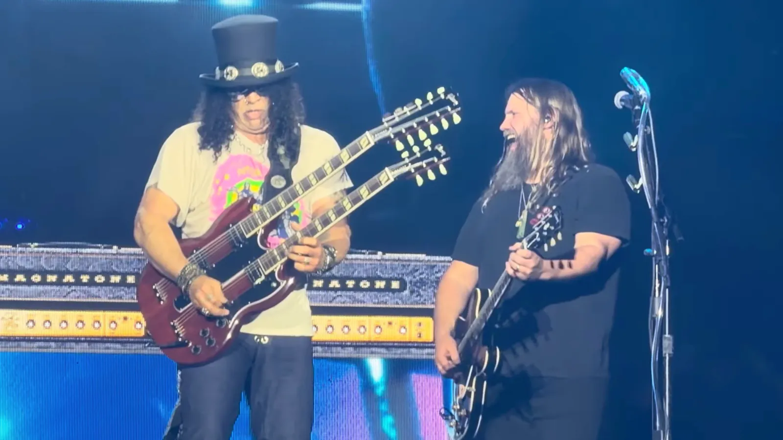 Chris Stapleton Joins Guns N’ Roses for ‘Heaven’s Door’ in Toronto
