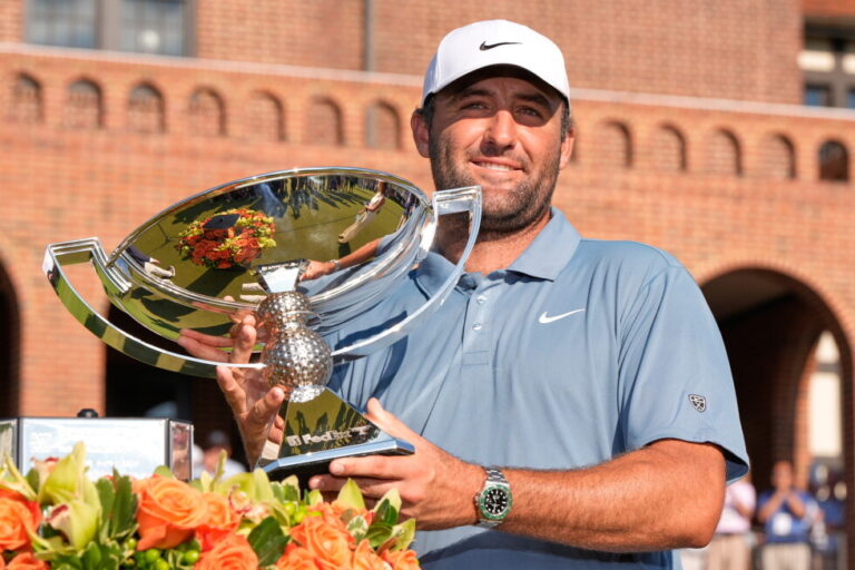 Scottie Scheffler captures FedEx Cup, moves past Tiger Woods in career earnings