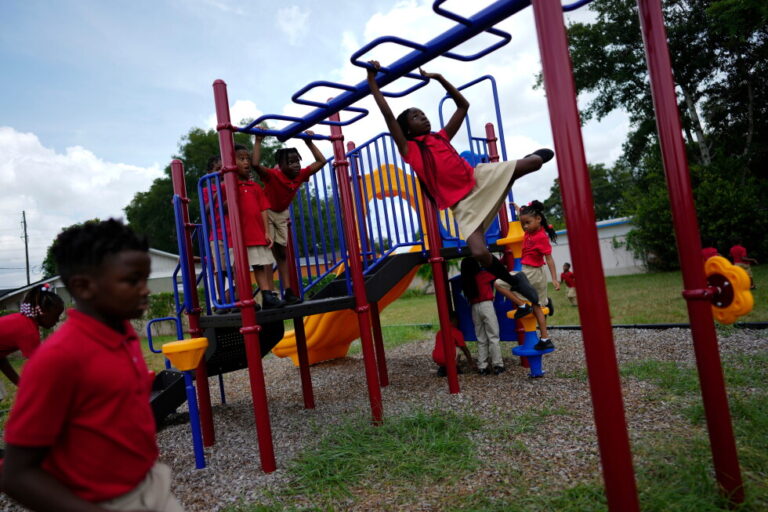 First day at a new school: How to make friends