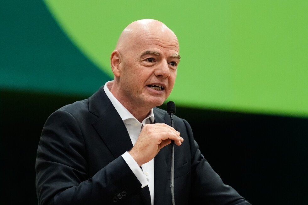 FIFA president Infantino receives support from 6 Arab federations amid revolt