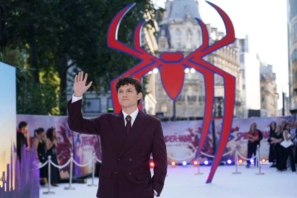 ‘Spider-Man’ stays strong while ‘The End of Oak Street’ and ‘Paw Patrol’ battle for third