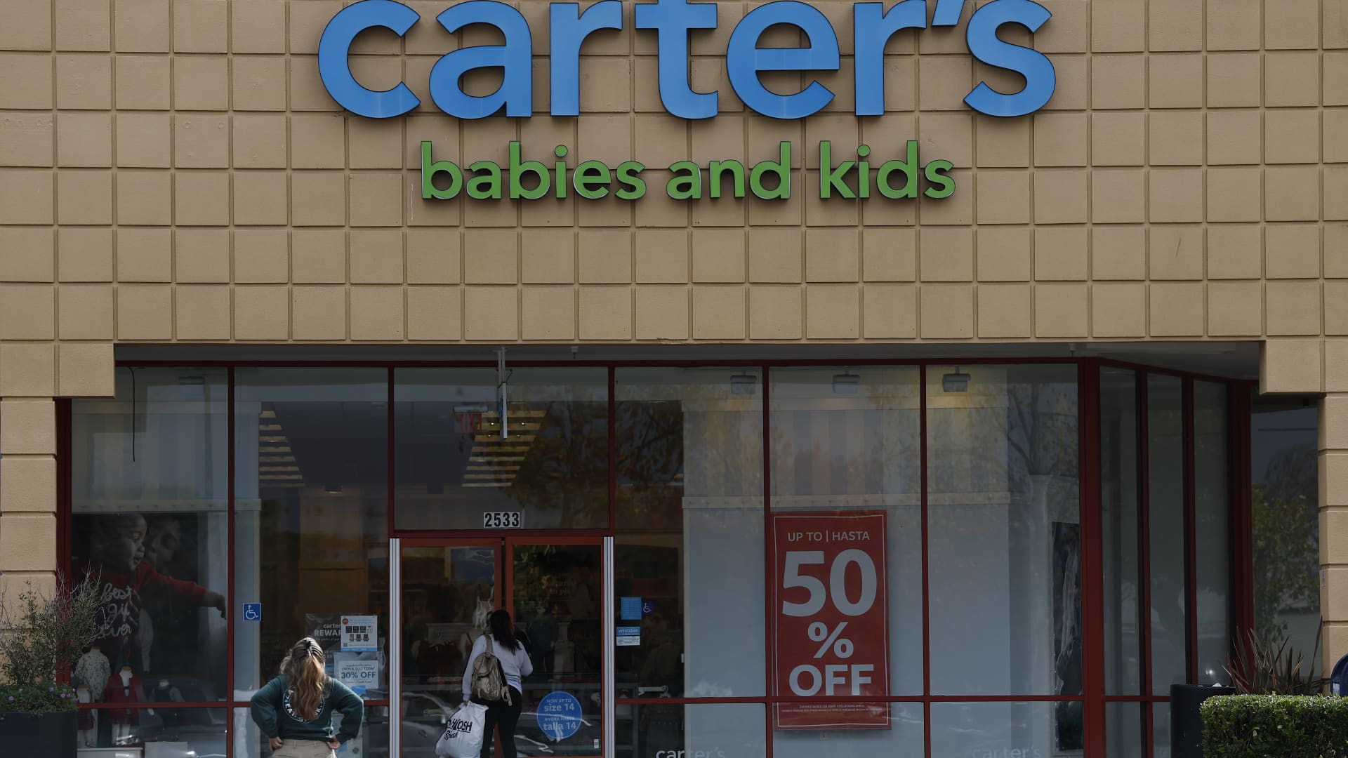 Carter’s kids clothing retailer rebrands