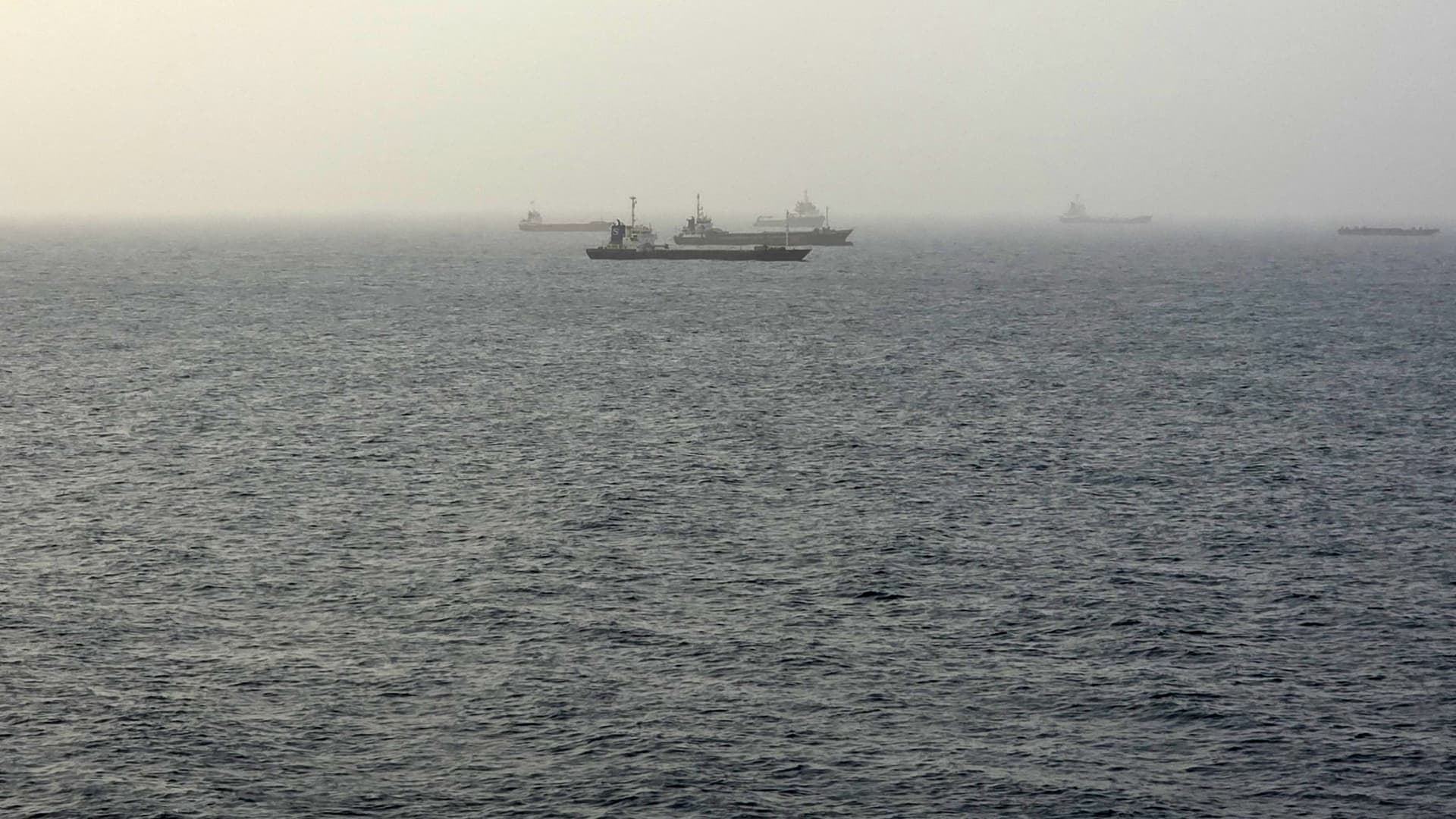 Trump to meet Gulf leaders on Iran endgame as oil strain persists