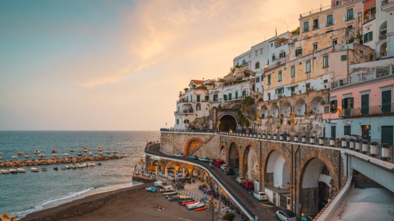 Labor Day kicks off fall travel surge as wealthy avoid crowds