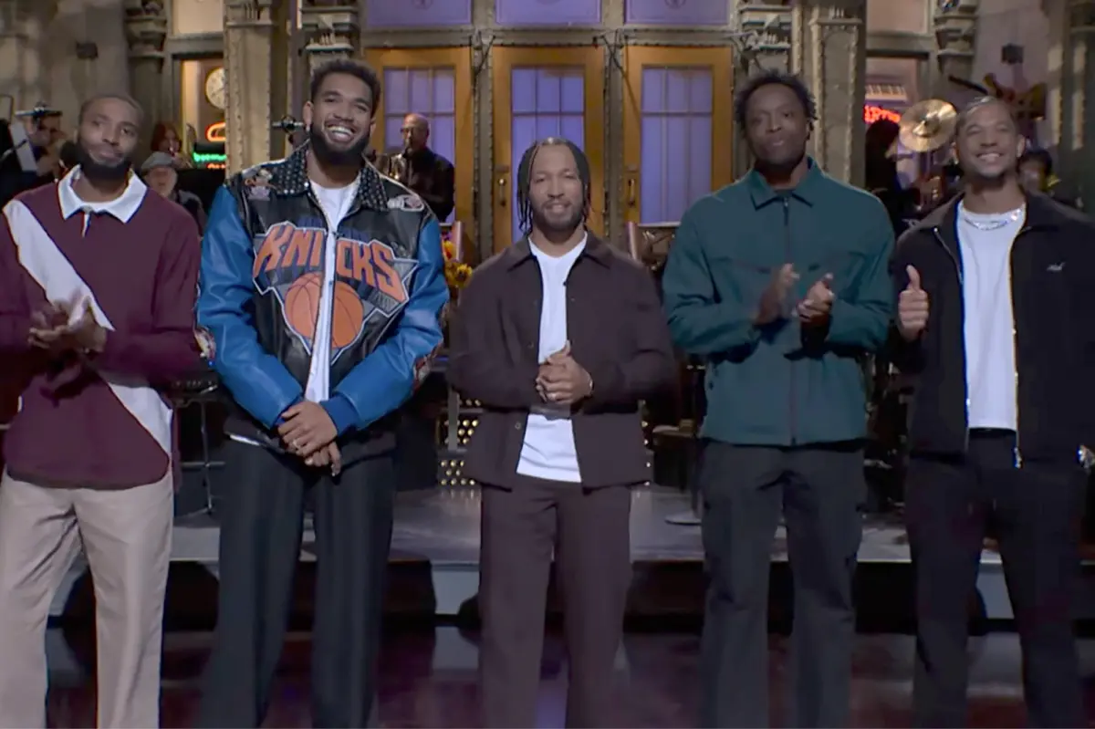 Jalen Brunson hosts ‘SNL’ Season 52 premiere — with help from Knicks teammates