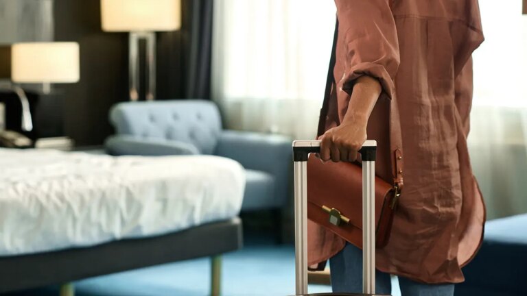 Flight attendants perform a 6-step ‘hotel room autopsy’ upon arrival