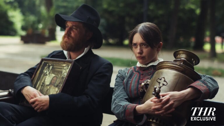 Johnny Flynn, Aimee Lou Wood ‘Embraced the Madness’ of ‘The Idiot(s)’