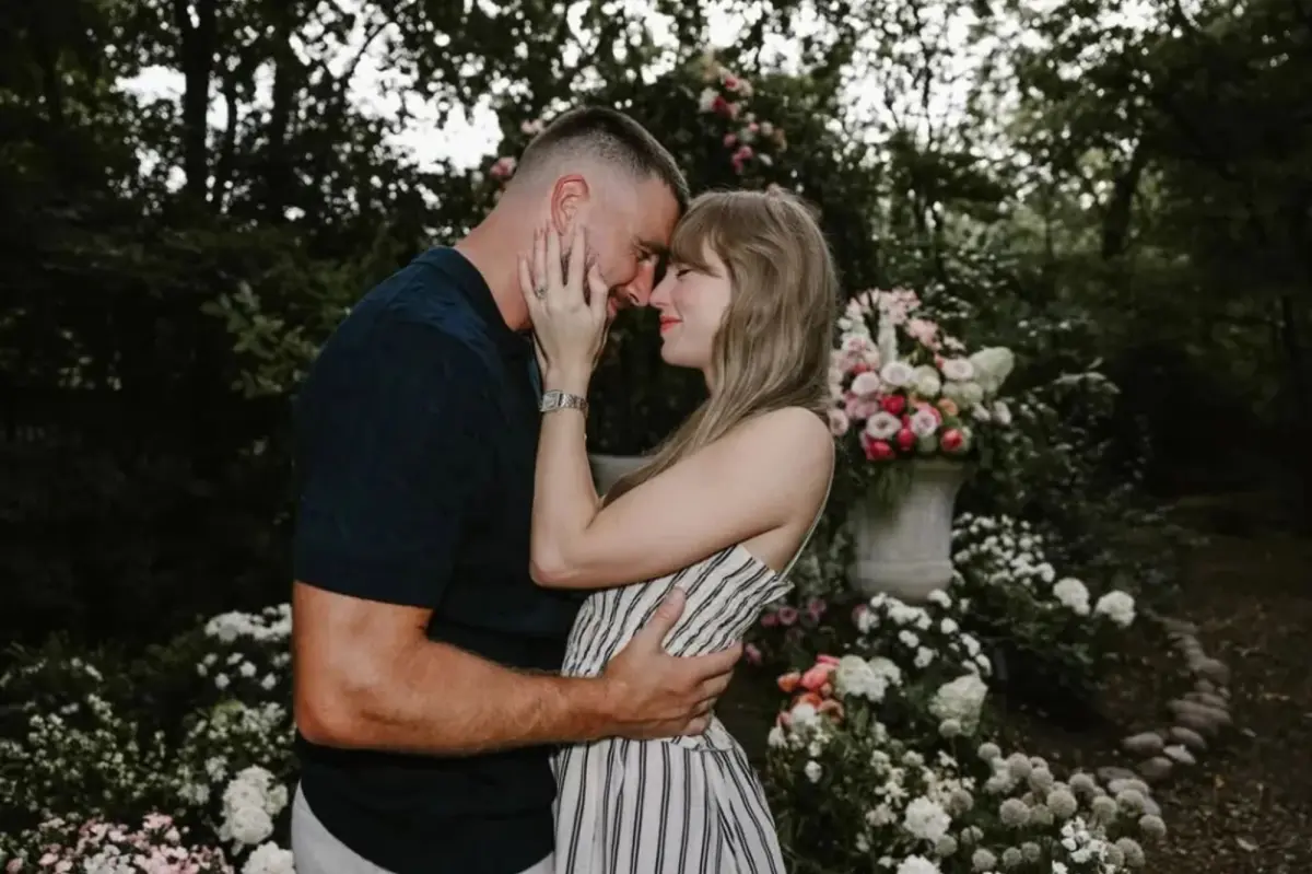 Eyewitness gives the most detailed account of Travis and Taylor’s wedding yet