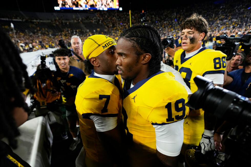 AP Top 25 voters decided to bounce plodding Wolverines out of poll even before controversial ending