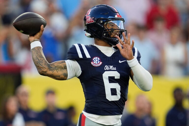 Wild 2nd half ends with Carneiro’s 48-yard winner for No. 9 Ole Miss over No. 24 Louisville