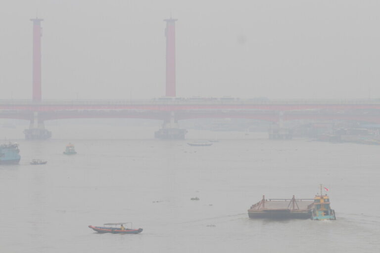 Indonesia’s wildfire haze disrupts learning for 1.4 million students