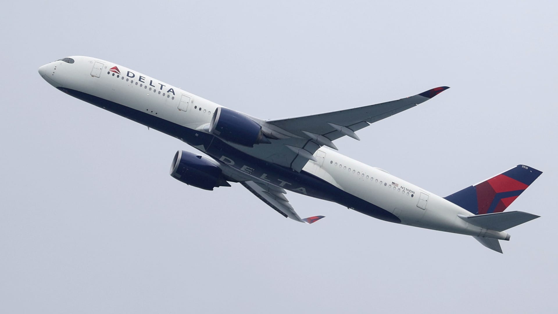 Delta delays Saudi Arabia nonstop flights after airport attacks