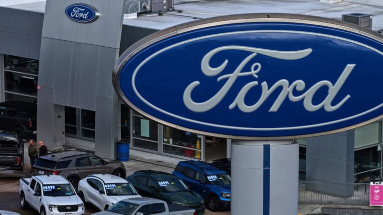 Ford fends off Hyundai to retain No. 3 U.S. sales position in Q3
