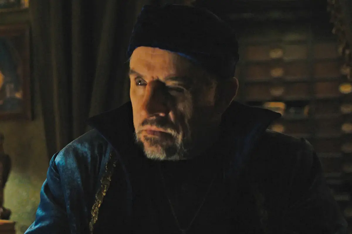 ‘Star Wars’ legend Mark Hamill unrecognizable in surprise ‘Carrie’ cameo