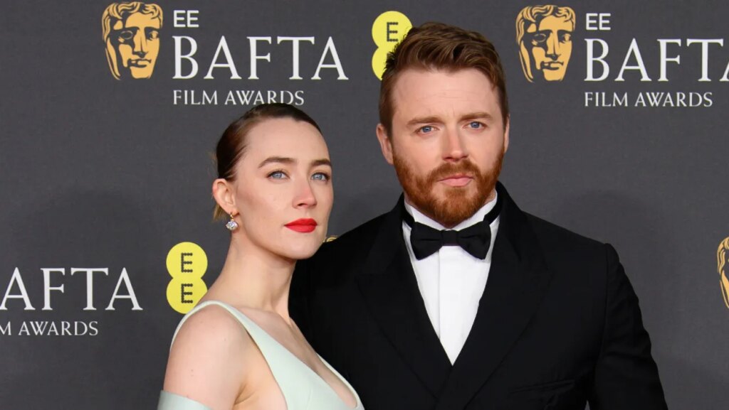 Saoirse Ronan Responds to Rumors That Jack Lowden Will Play James Bond