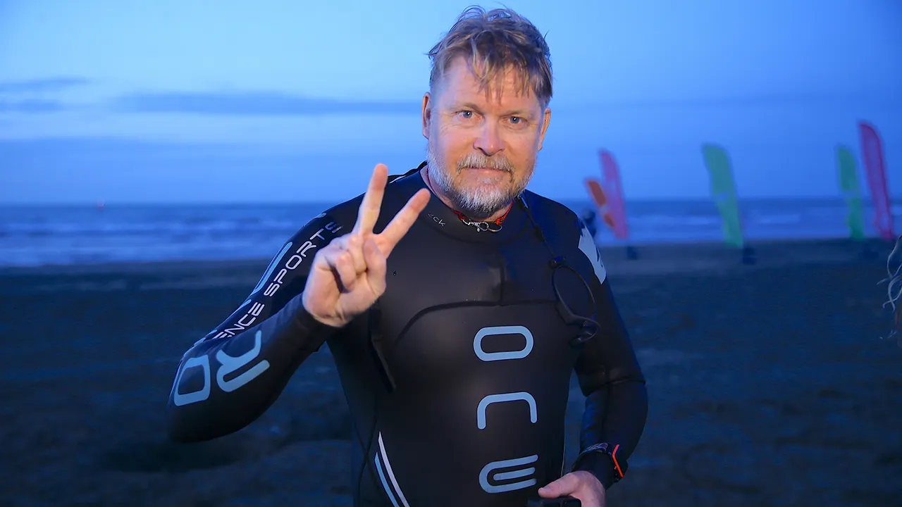 British paratrooper Karl Bushby swims English Channel after 28 years