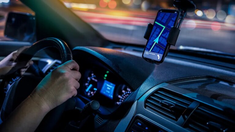 An Uber passenger’s late-night scare highlights ride-hailing safety tips